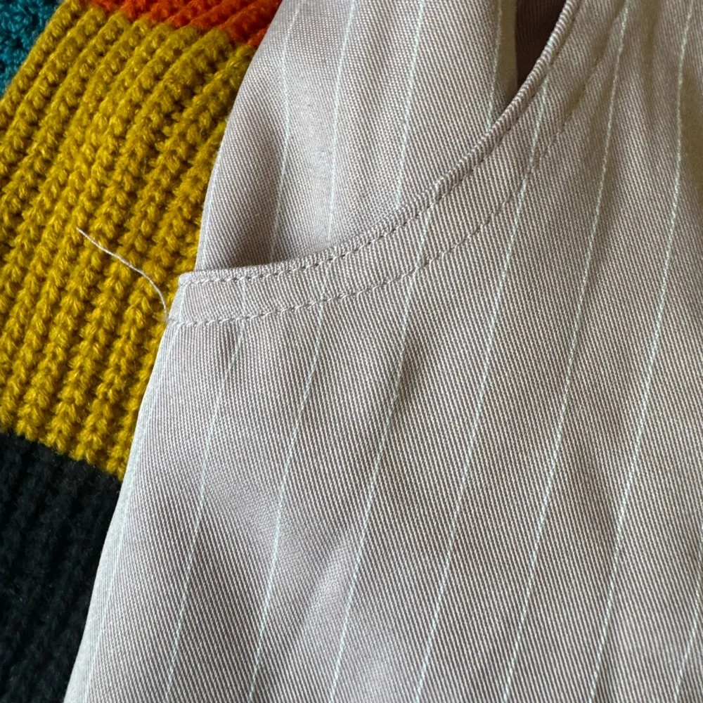 Pink pinstripes - Picture 10 of 12